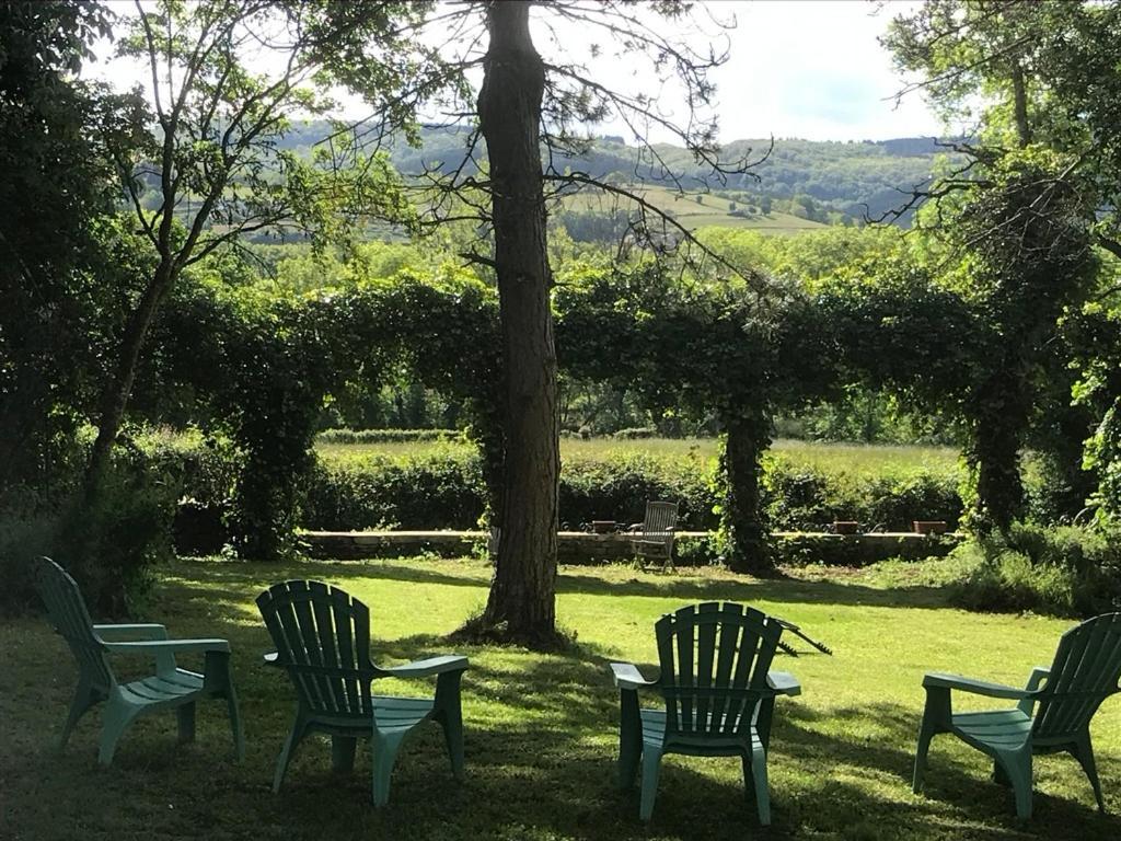 Domaine En Reynouse Acomodação com café da manhã Pierreclos Exterior foto